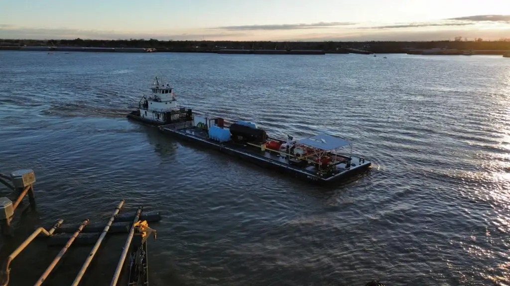 Magnolia Fleet Boat and Barge, Midstream Fueling