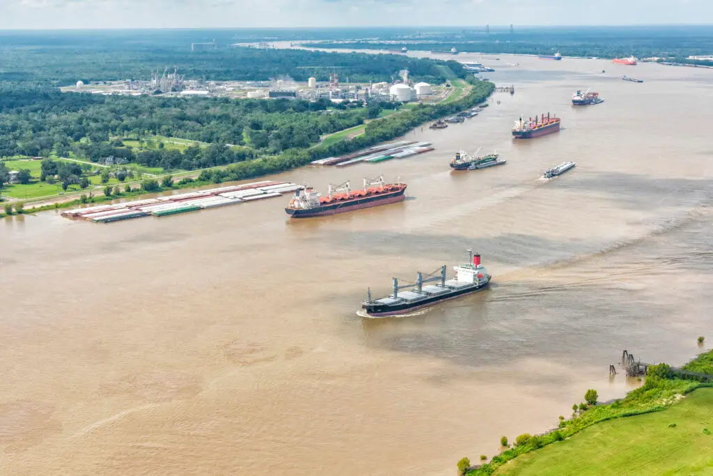 Towboats and New Orleans Economy